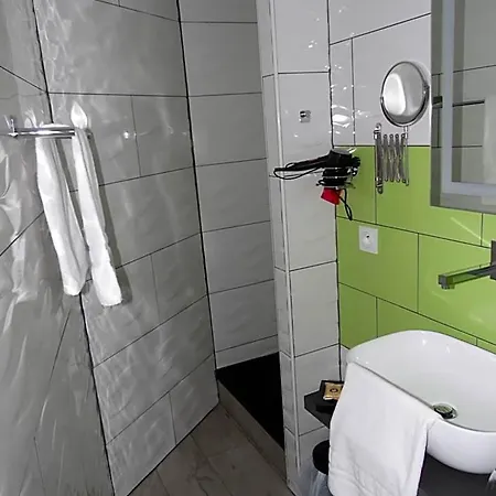 Chante Grelet Hotel 3*