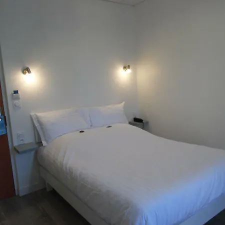 Chante Grelet Hotel 3*