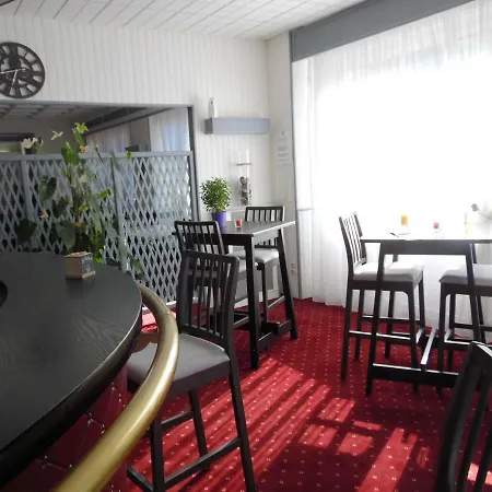 Chante Grelet Hotel 3*