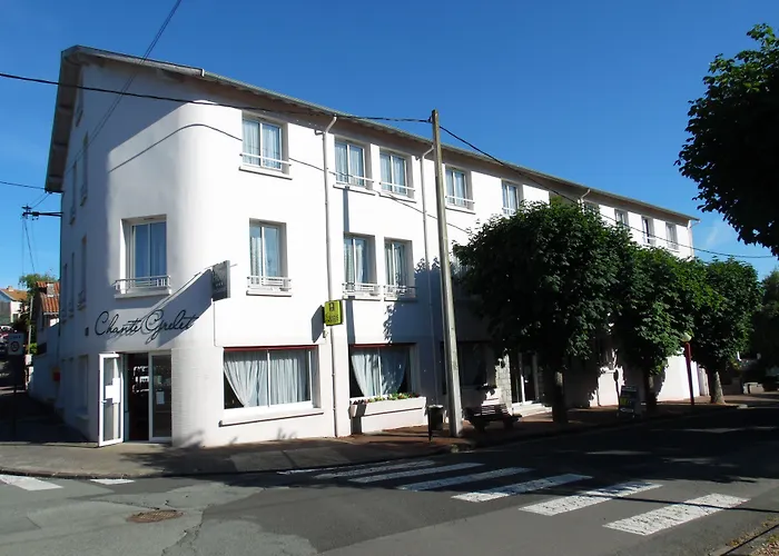 Chante Grelet Hotel 3*