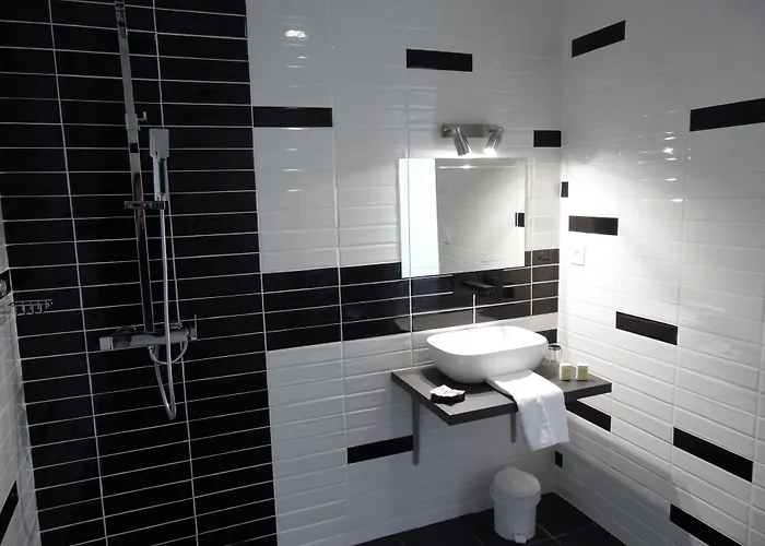 Chante Grelet Hotell 3*