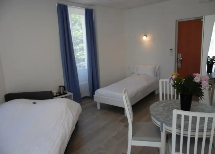 Chante Grelet Hotell