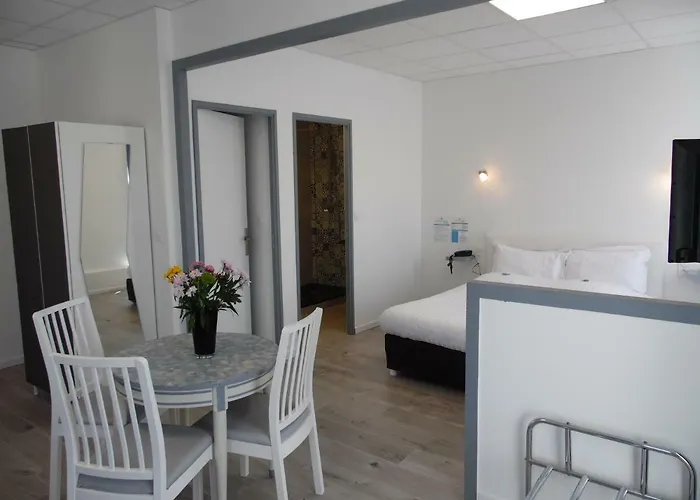 Hotel Chante Grelet Châtel-Guyon